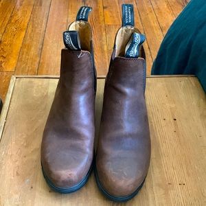 Womens heeled Blundstones - Brown - almost new!